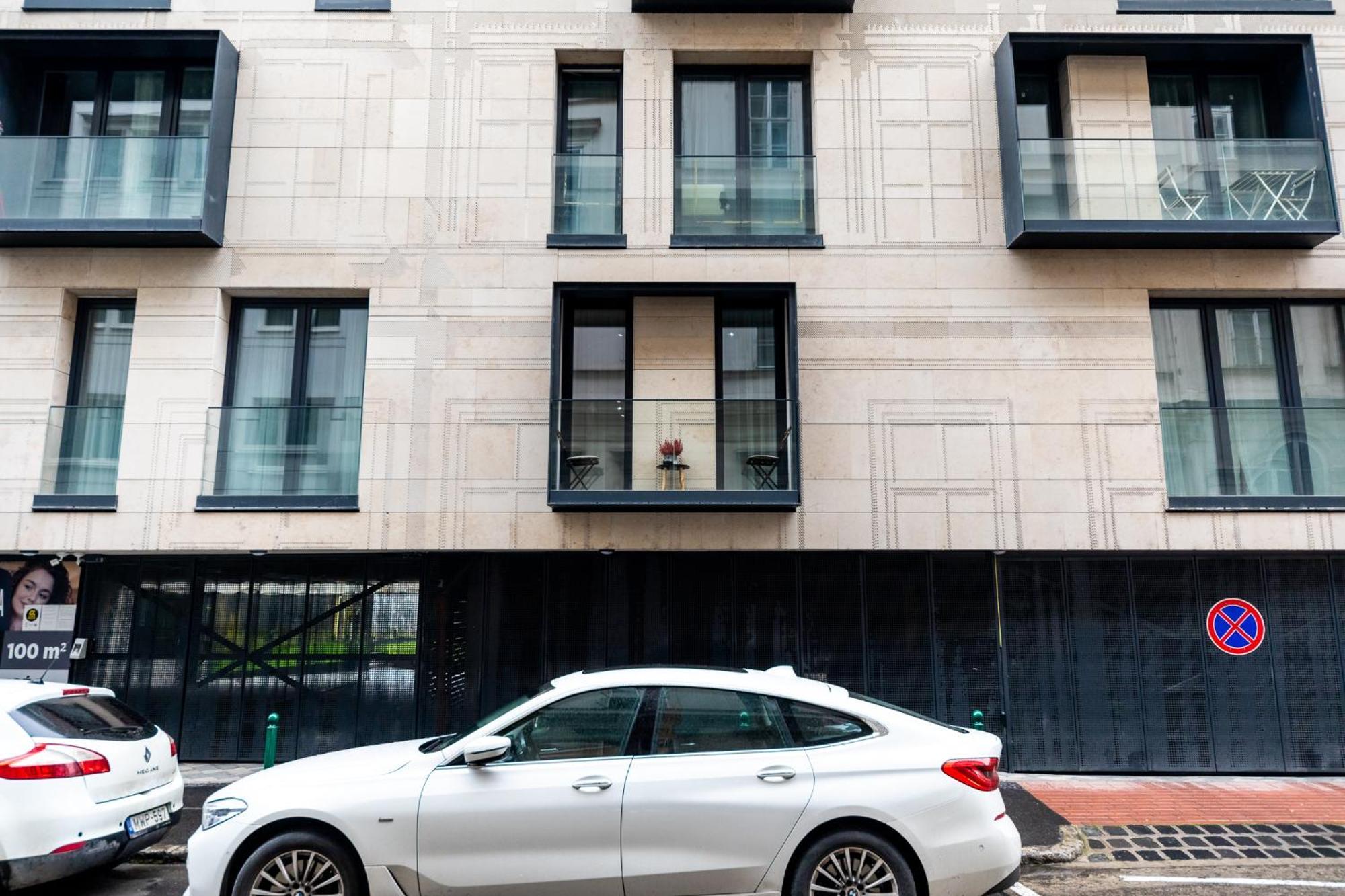 Apartment Erkel 18 *